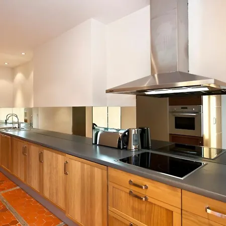 Apartment Ref 35 - Center - Duplex For Rent *