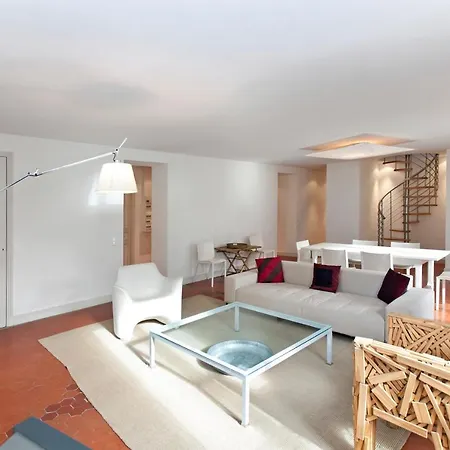 Ref 35 - Center - Duplex For Rent Cannes